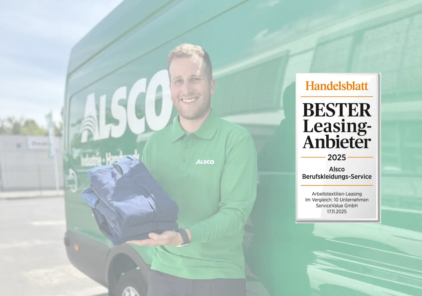 Handelsblattsiegel vor dem Hintergrund eines Alsco-Servicefahrers vor einem Alsco-Transporter